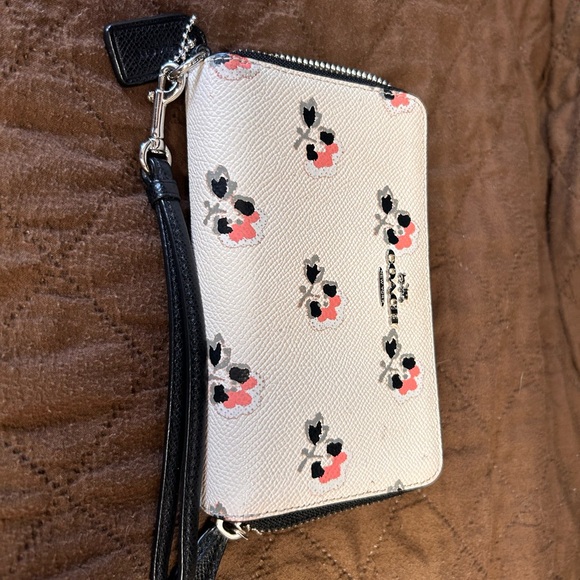 Coach zippered wallet - Picture 7 of 8
